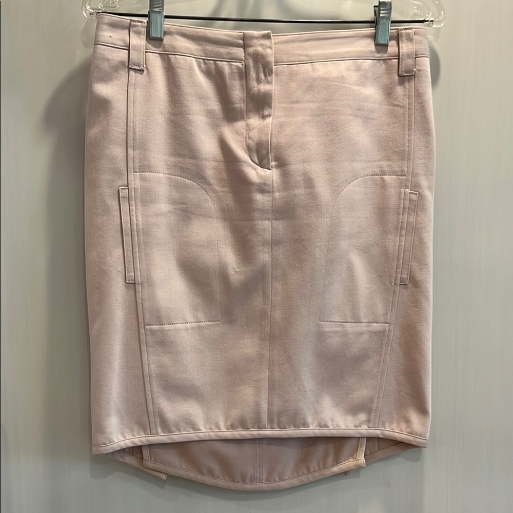 VGUC Costume National soft pink pencil skirt - detailed shaping & stitching